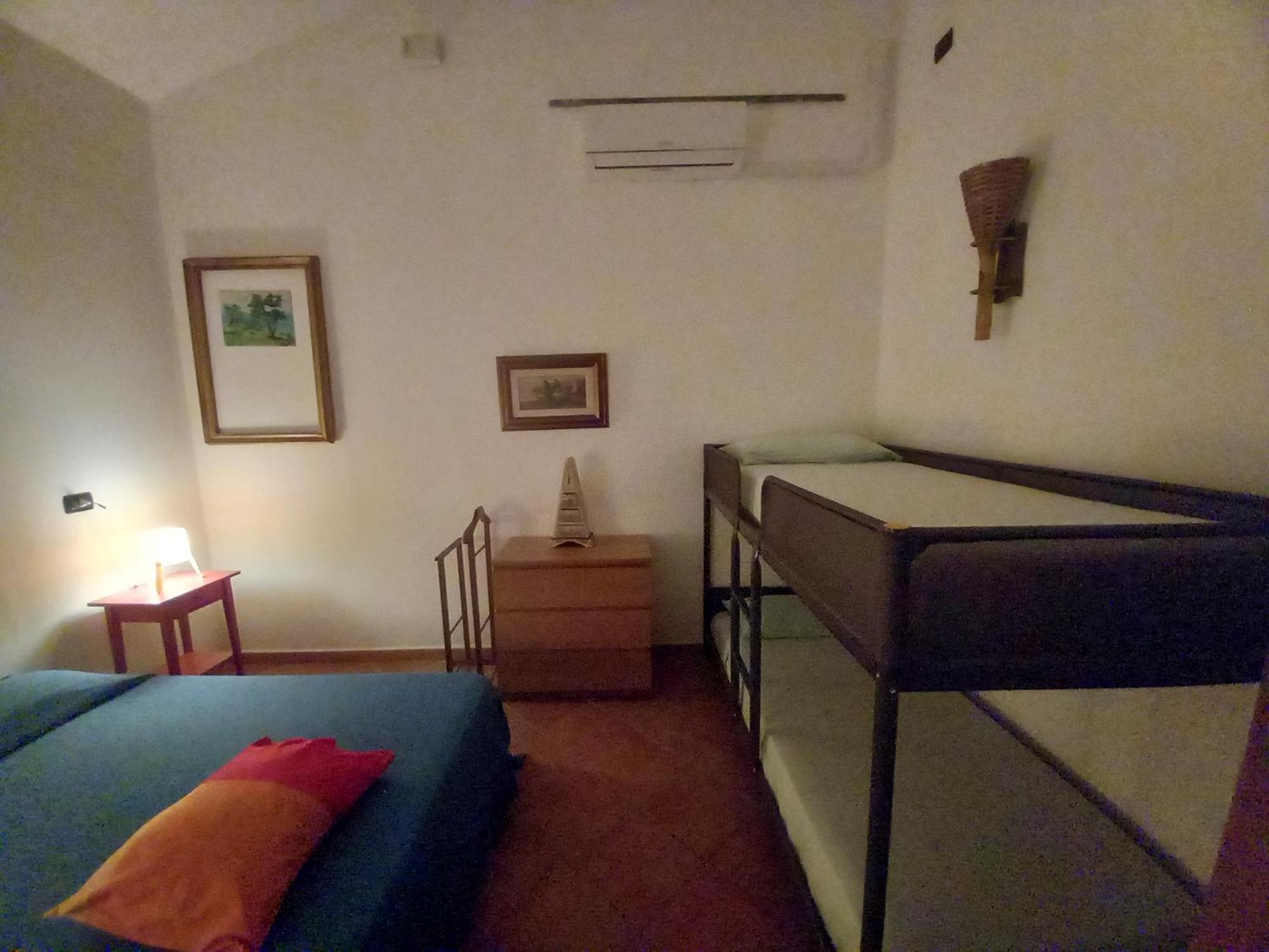 "La Casita", 2 Floors Apartment, Private Parking 1 Car Or 2 Bikes, Air-Cond And Terrace Livorno Dış mekan fotoğraf