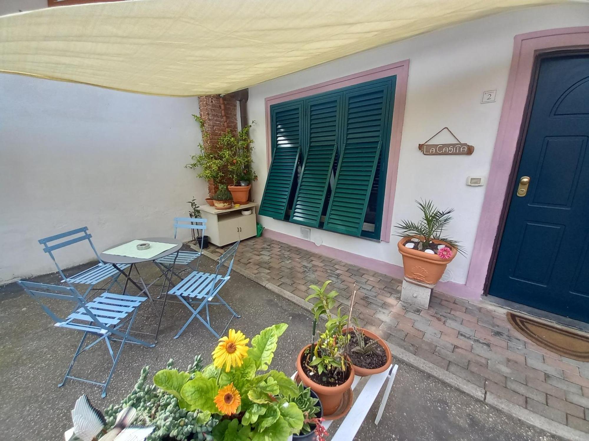 "La Casita", 2 Floors Apartment, Private Parking 1 Car Or 2 Bikes, Air-Cond And Terrace Livorno Dış mekan fotoğraf
