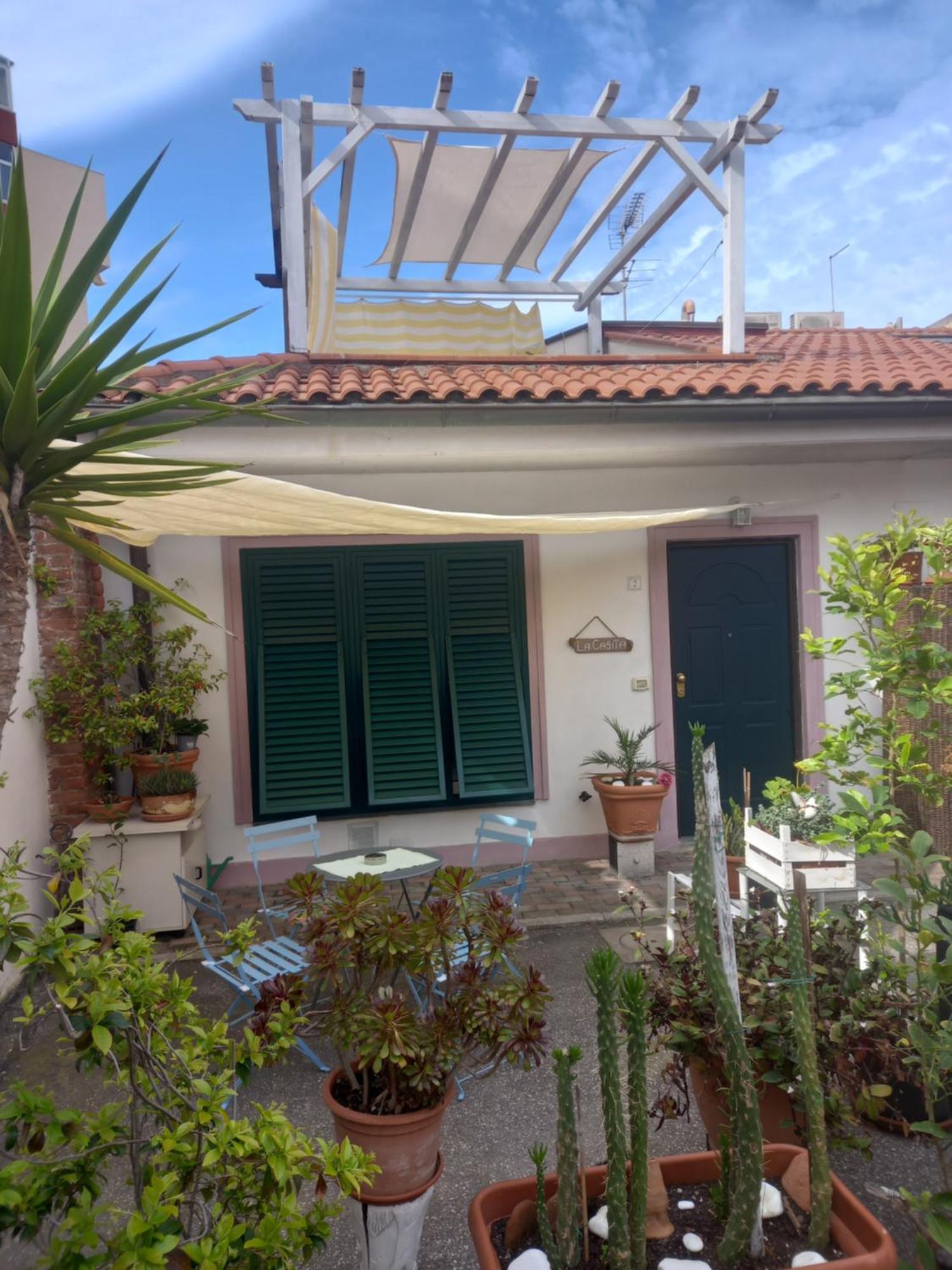 "La Casita", 2 Floors Apartment, Private Parking 1 Car Or 2 Bikes, Air-Cond And Terrace Livorno Dış mekan fotoğraf